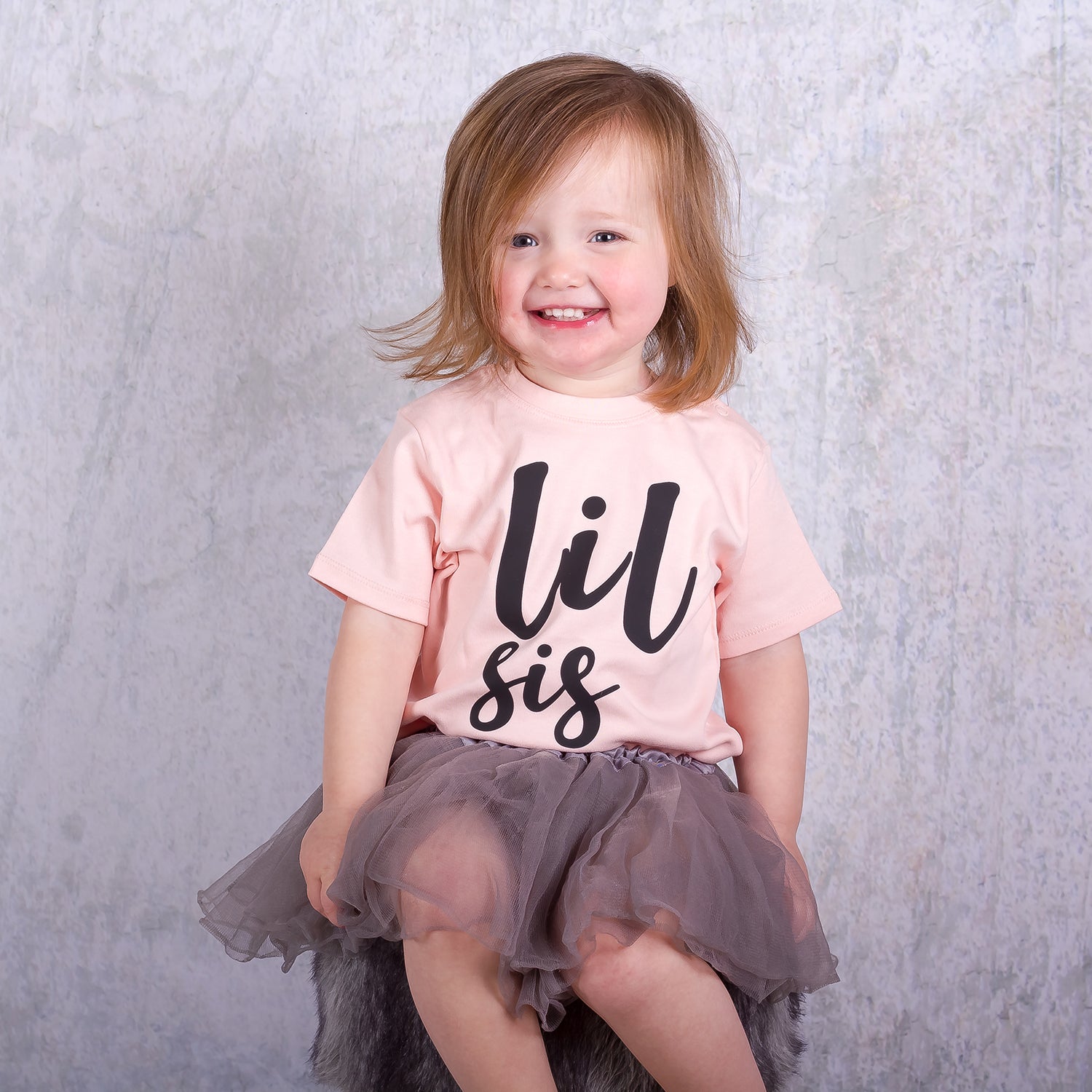 'Lil sis' baby shortsleeve shirt