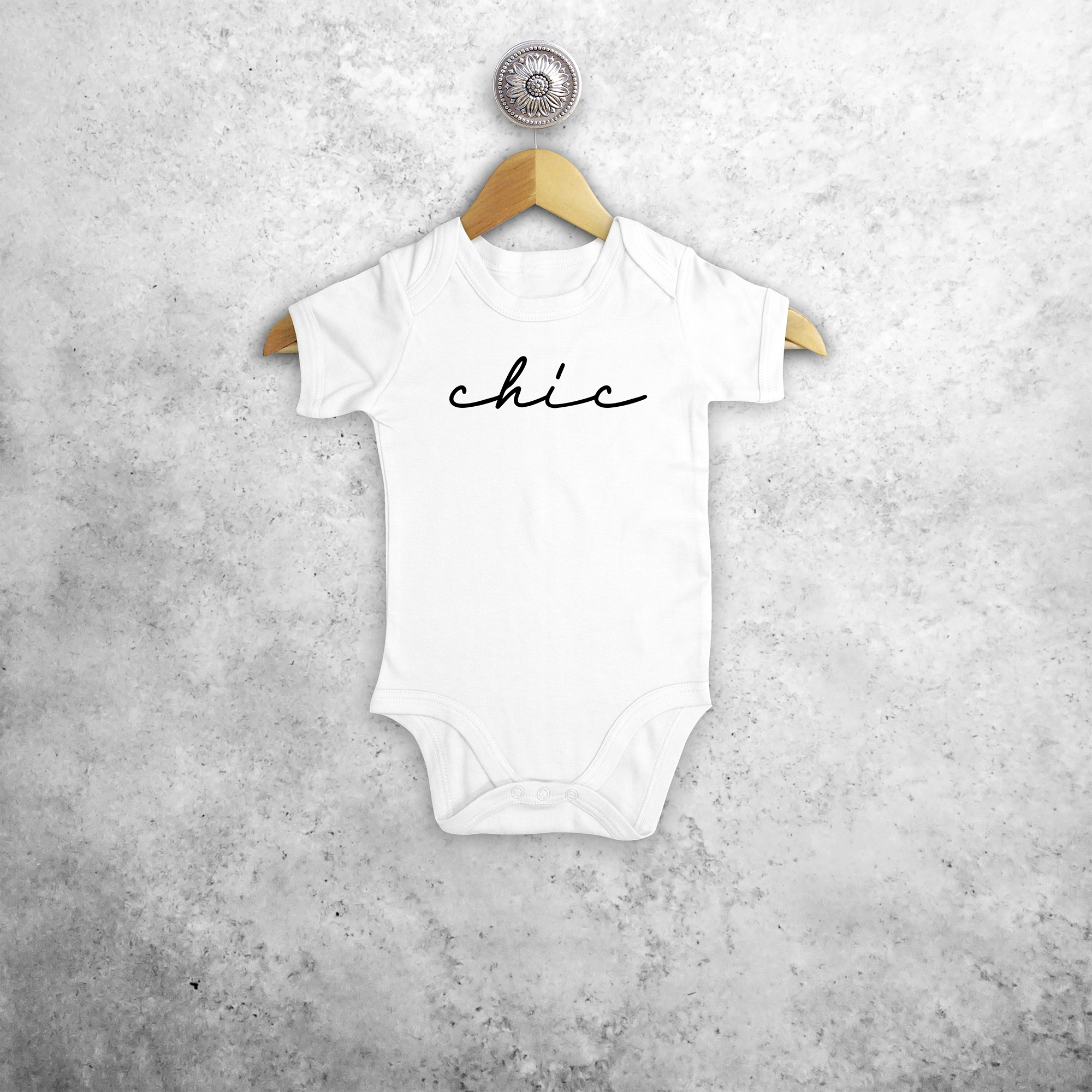 'Chic' baby shortsleeve bodysuit