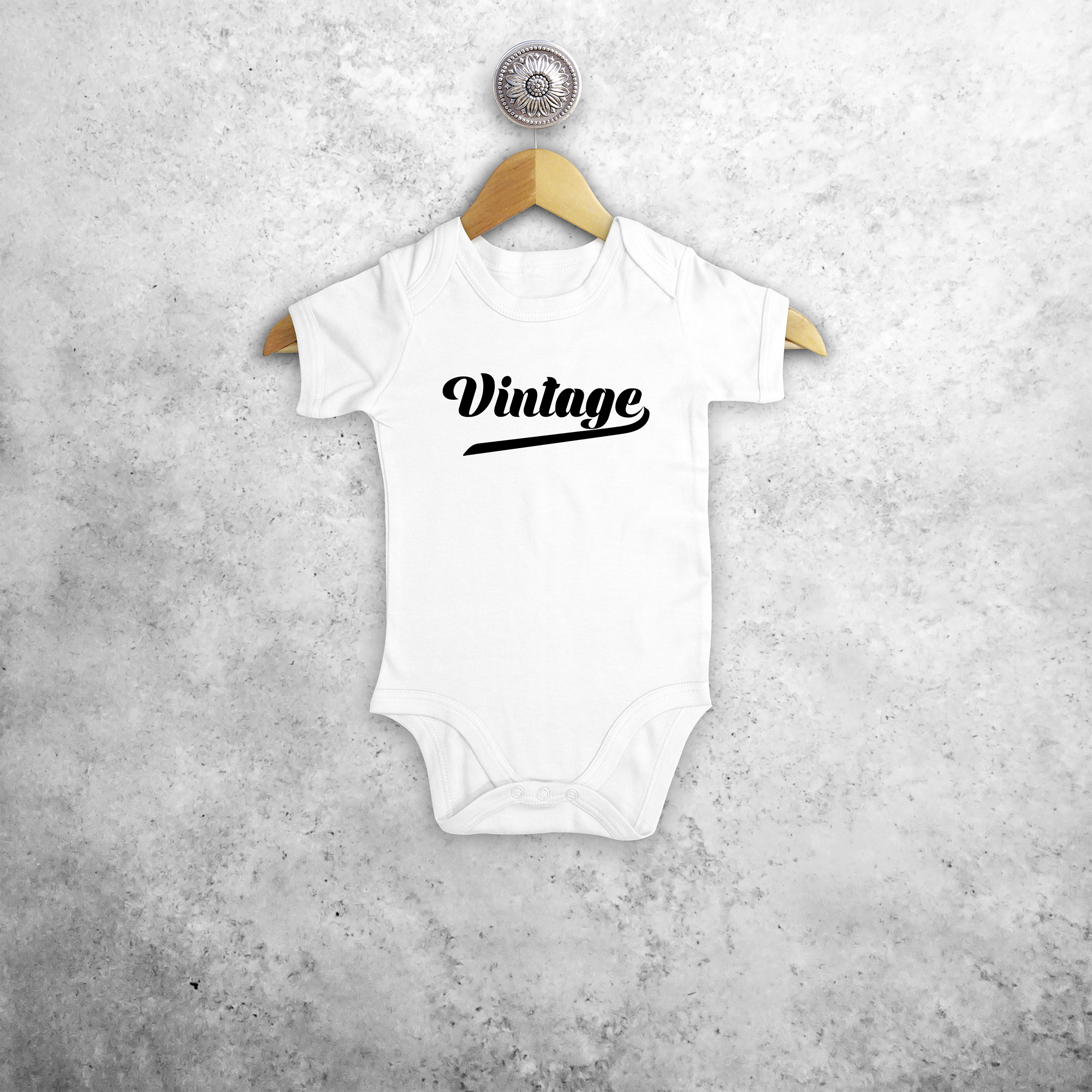 'Vintage' baby kruippakje met korte mouwen