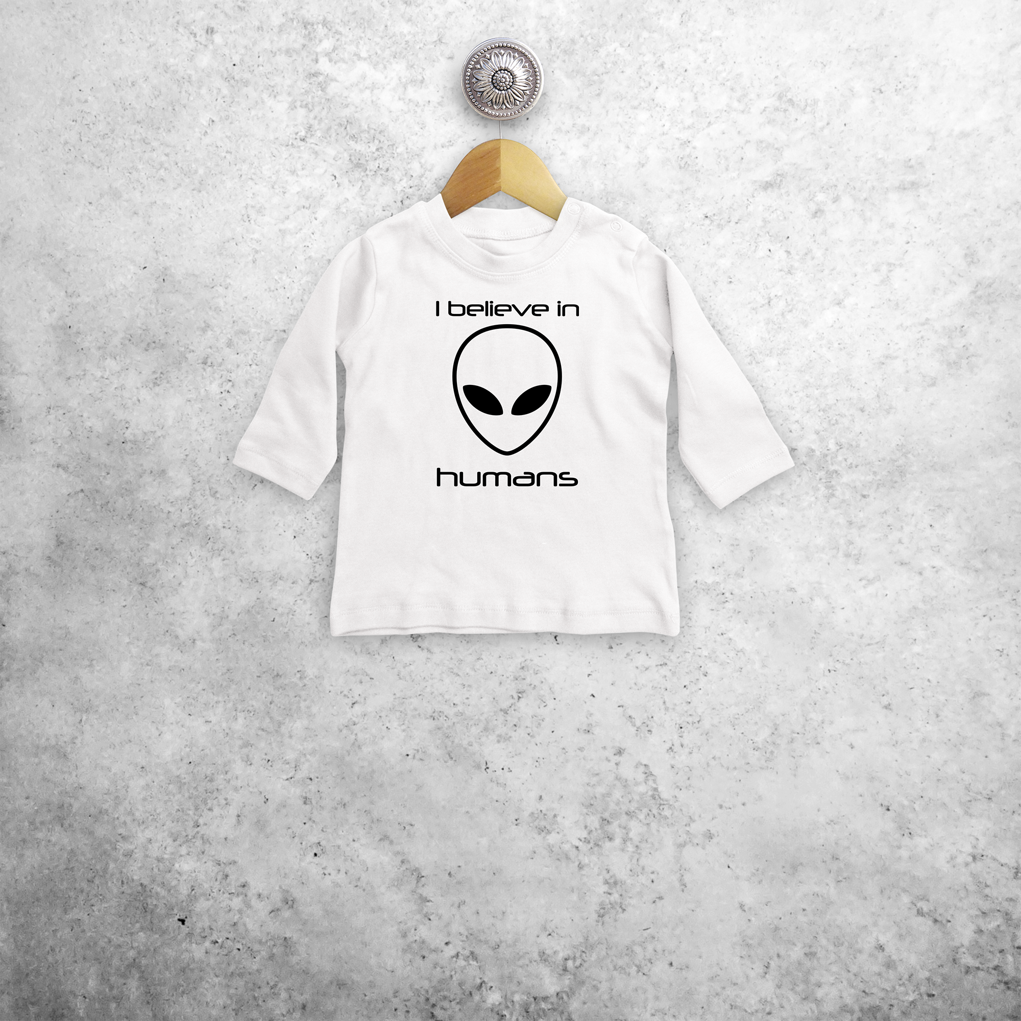 'I believe in humans' baby longsleeve shirt